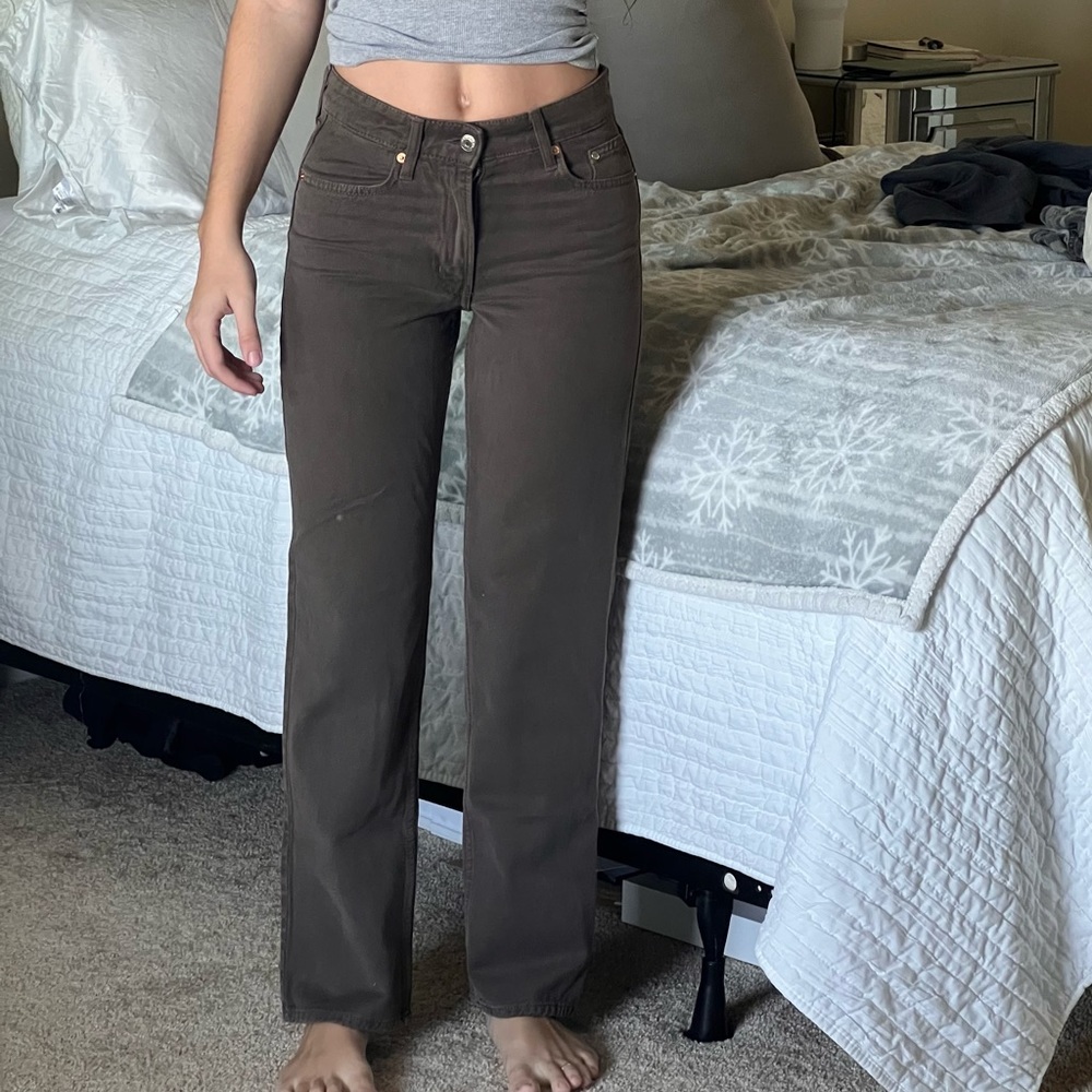 Brown baggy jeans